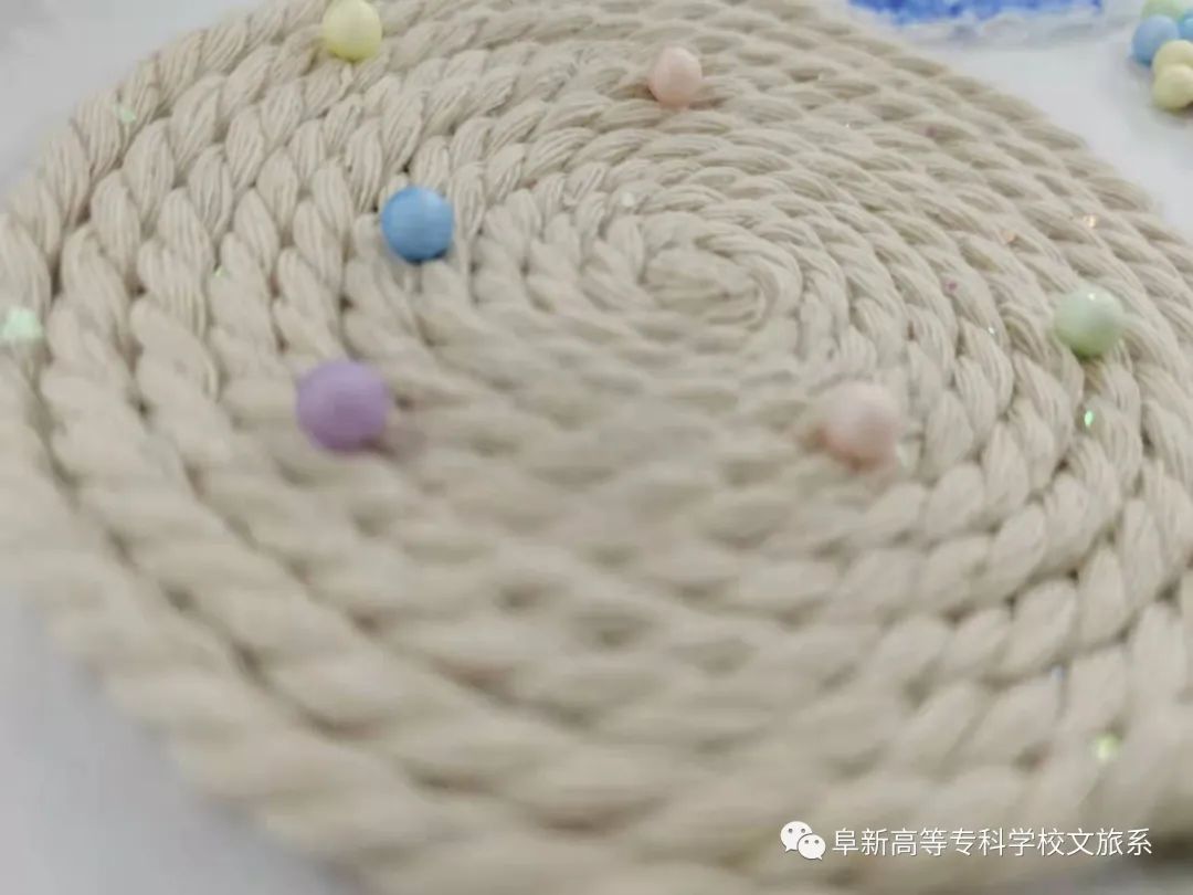 1642873349271960.jpg 21級廣告設(shè)計專業(yè)平面構(gòu)成作品展示 (7).jpg